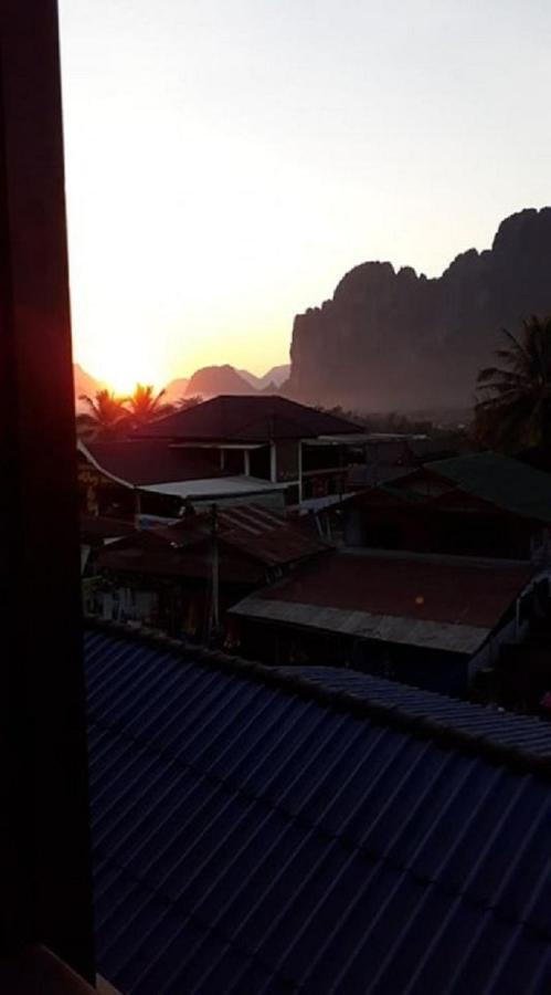 Vang Vieng Camellia Hotel المظهر الخارجي الصورة